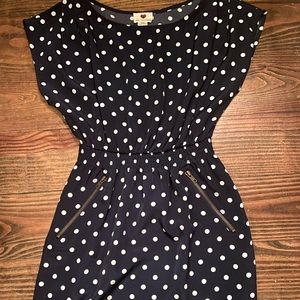 New without tags. Never been worn. Navy/White Dots